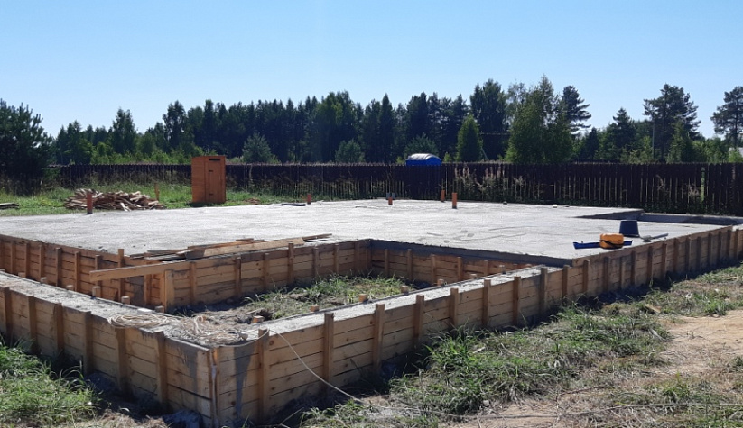 Строительство ленточного фундамента с плитой перекрытия по адресу: Рыбинский район к/п "Коприно"