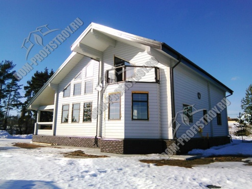 Дом из клееного бруса в деревне Спас, Рыбинский район, внешняя отделка