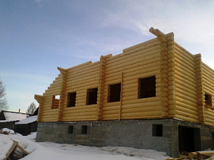 Дом из оцилиндрованного бревна в деревне Костюрино, Мышкинский район